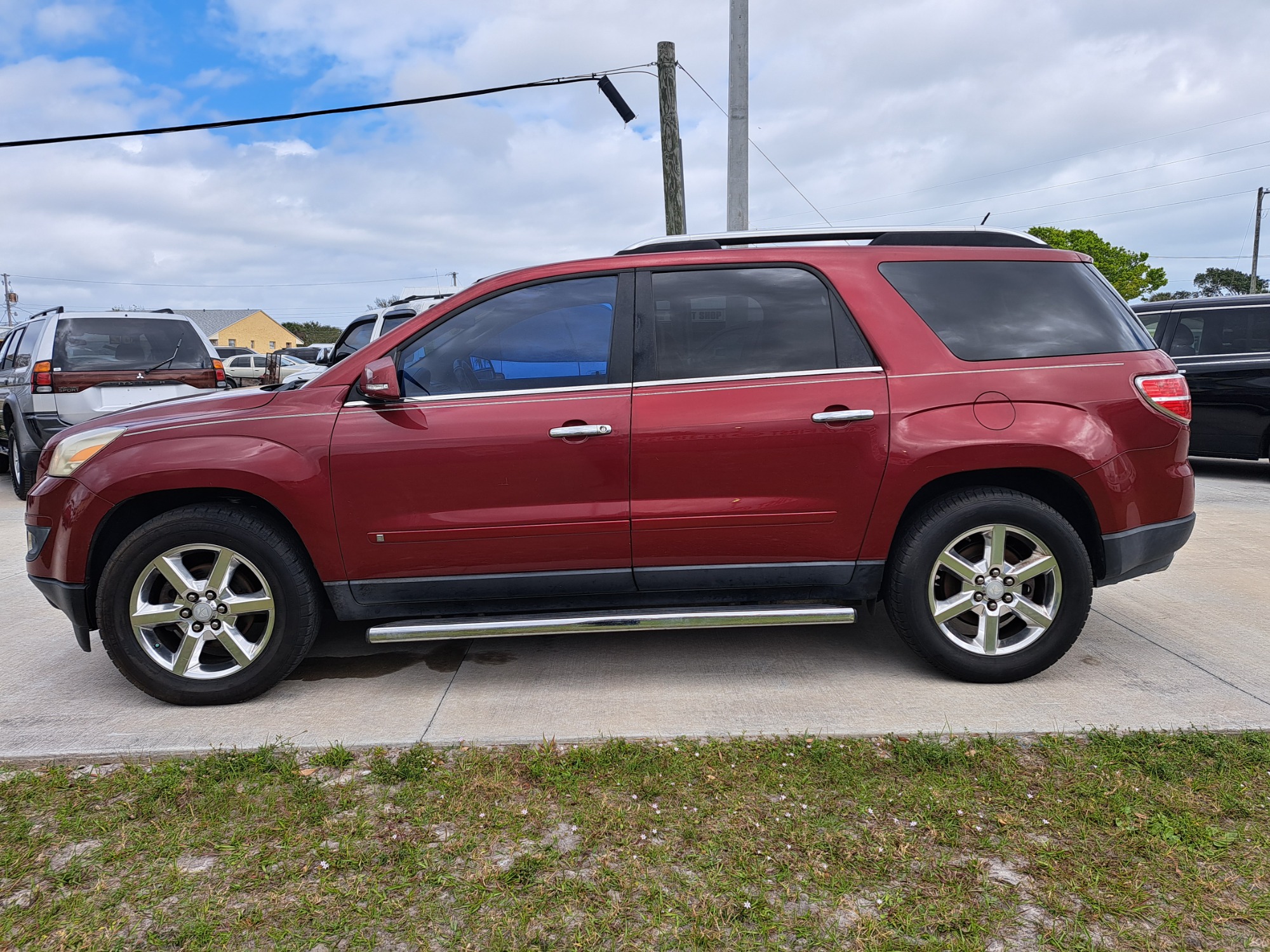 photo of 2008 Saturn Outlook XR FWD