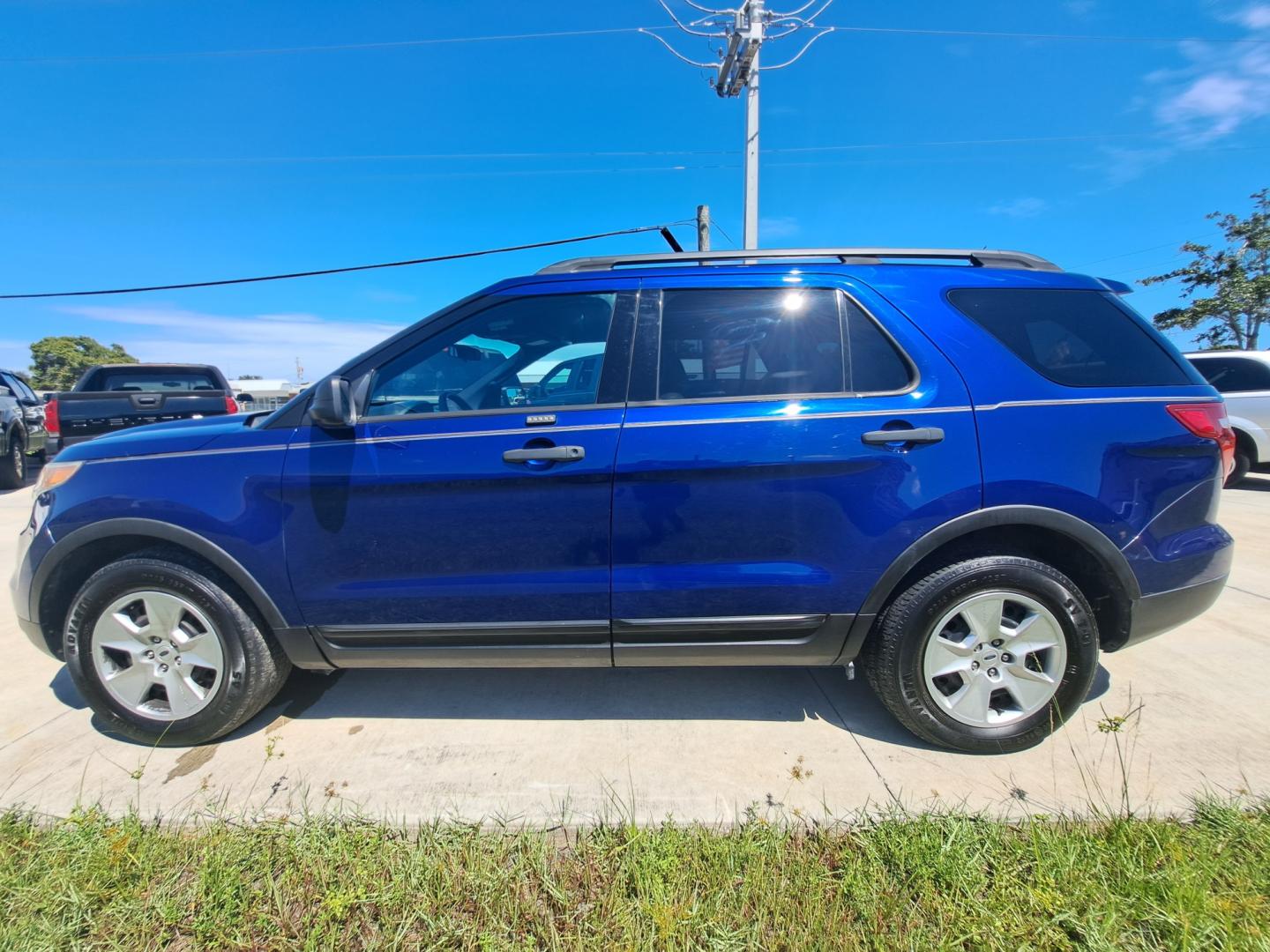 2014 Blue Ford Explorer Base FWD (1FM5K7B84EG) with an 3.5L V6 DOHC 24V engine, 6-Speed Automatic transmission, located at 1181 Aurora Rd, Melbourne, FL, 32935, (321) 241-1100, 28.132914, -80.639175 - Photo#0